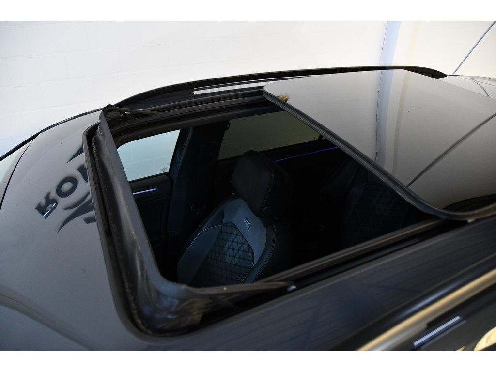 Volkswagen Tiguan 1.5 TSI R-Line*Full-option*Pano*Cam*Keyless*Elk-trekhaak 1