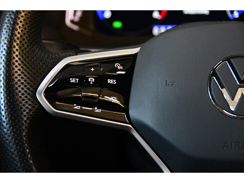 Volkswagen Tiguan 1.5 TSI R-Line*Full-option*Pano*Cam*Keyless*Elk-trekhaak 10