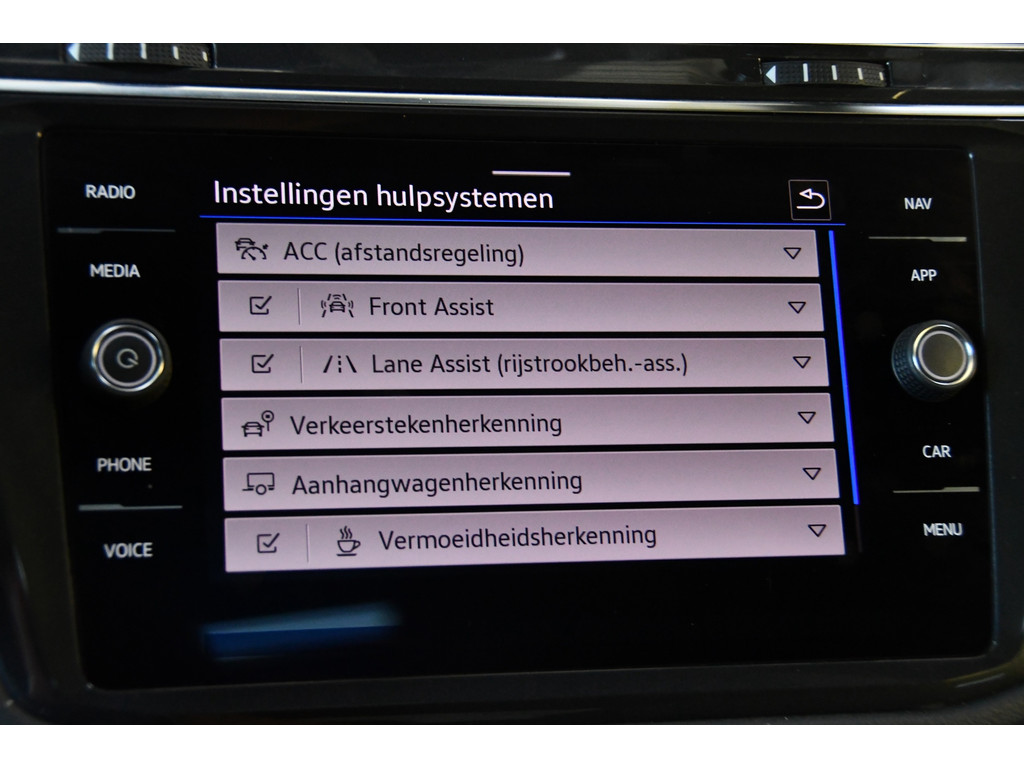 Volkswagen Tiguan 1.5 TSI R-Line*Full-option*Pano*Cam*Keyless*Elk-trekhaak 23