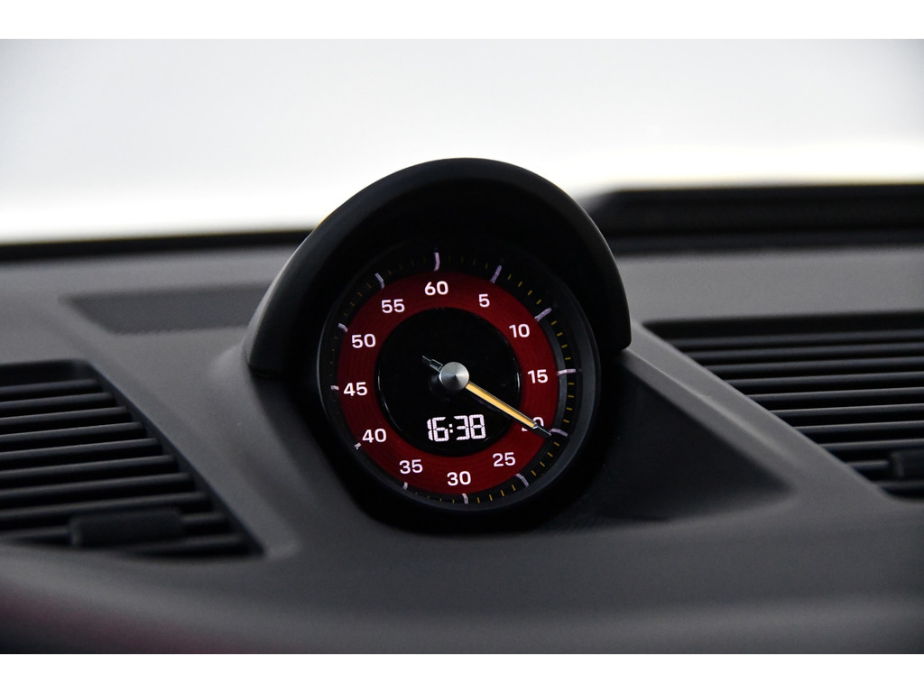 Porsche 911 4.0 GT3 Clubsport, Neuslift, Porsche Approved, Carbon 32