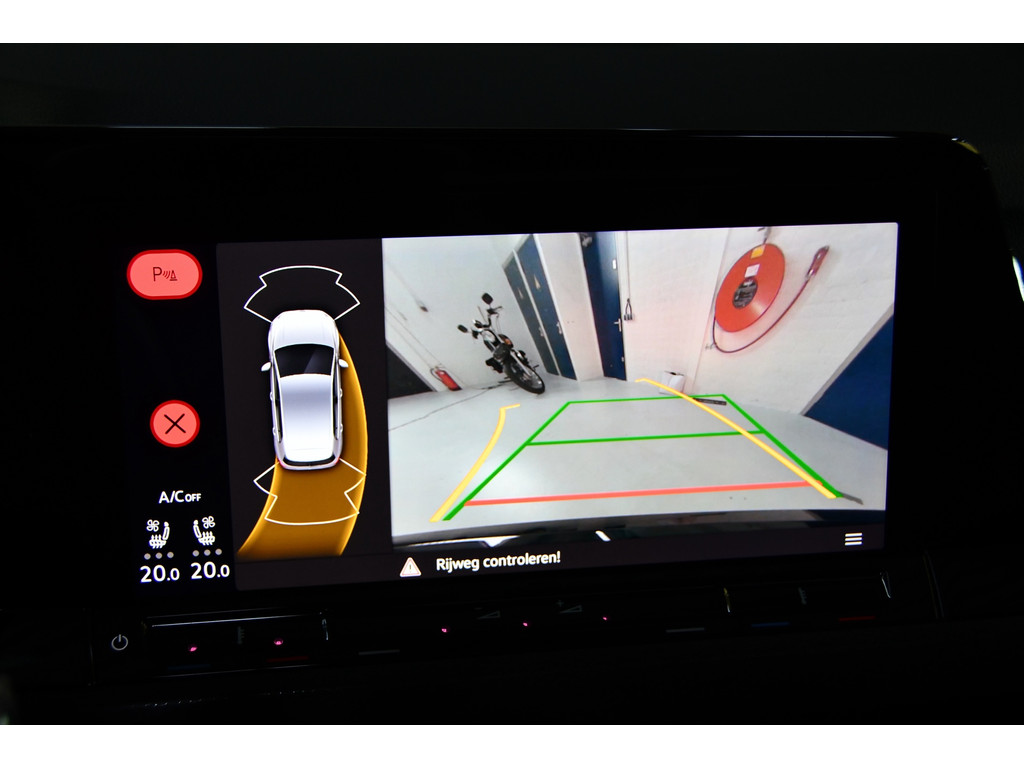 Volkswagen Golf 2.0 TSI GTI Pano*keyless*leer*stoelverk 25