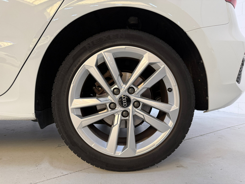 Audi A3 Sportback 30 TFSI S edition 1