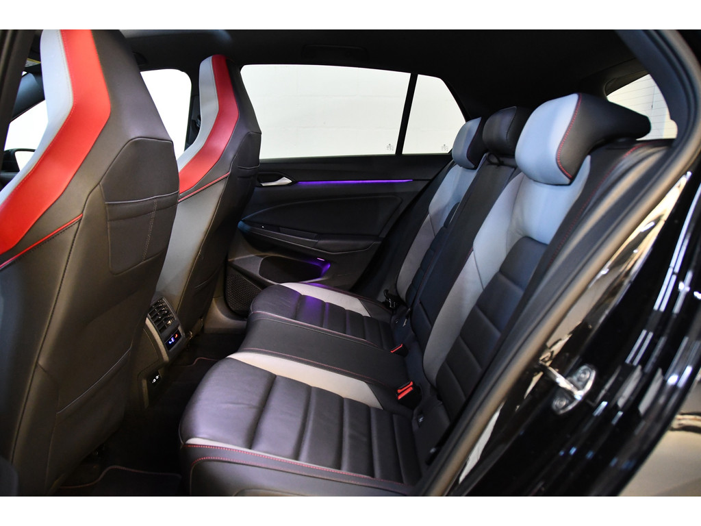 Volkswagen Golf 2.0 TSI GTI Clubsport, Pano, Sfeer 5