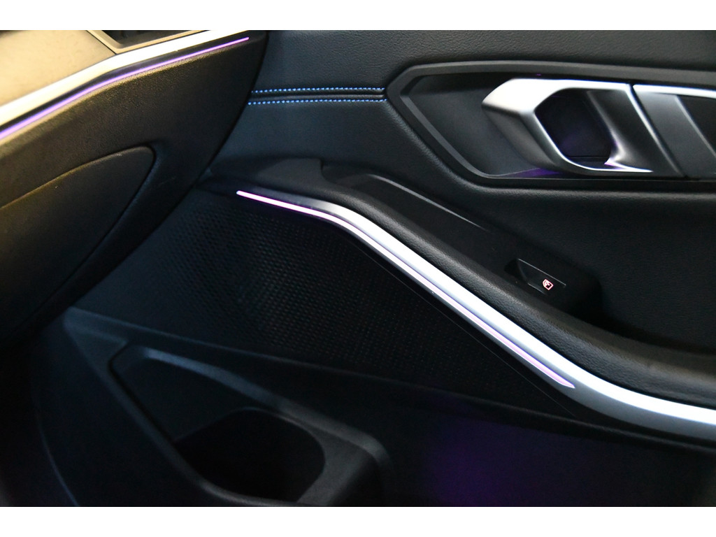 BMW 3-serie 330e M-pakket, Applecarplay, Sfeerverlichting 18