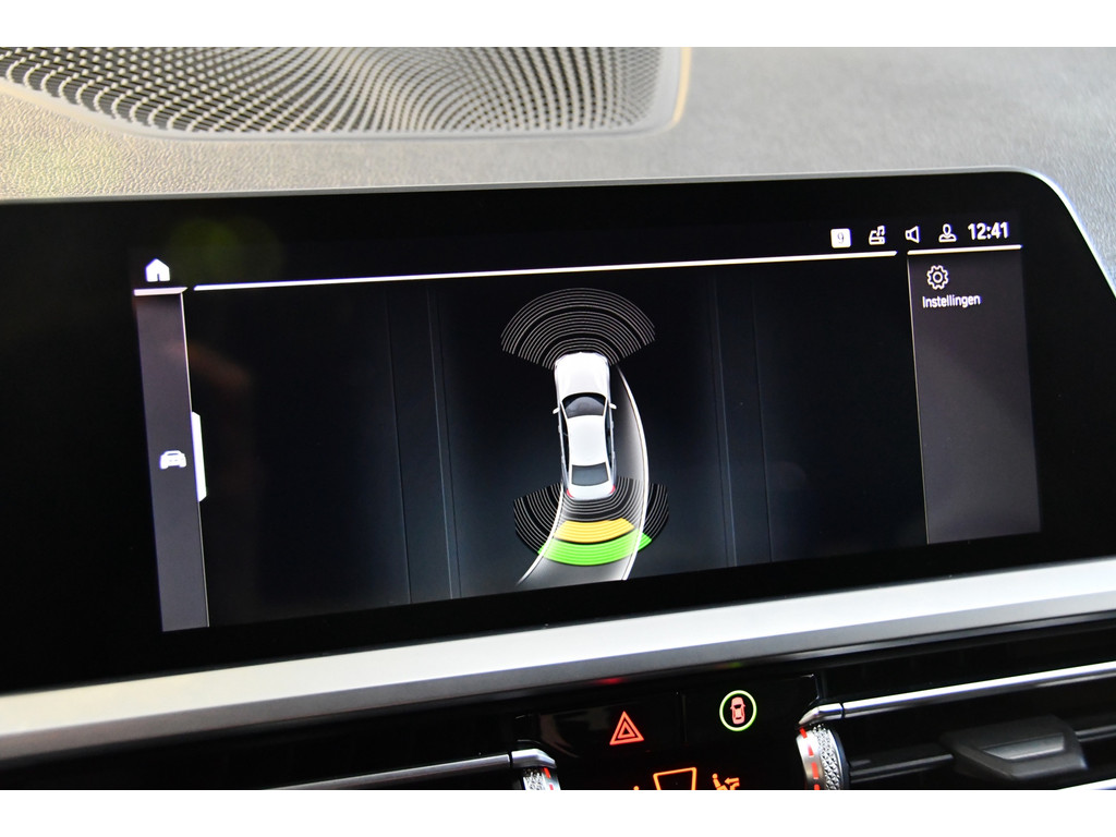 BMW 3-serie 330e M-pakket, Applecarplay, Sfeerverlichting 21