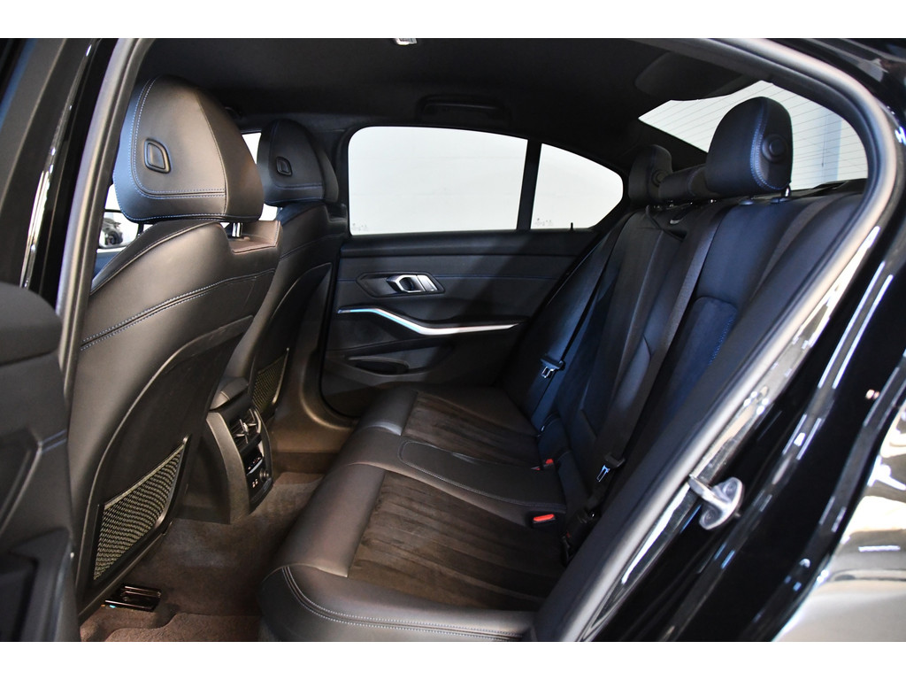 BMW 3-serie 330e M-pakket, Applecarplay, Sfeerverlichting 5