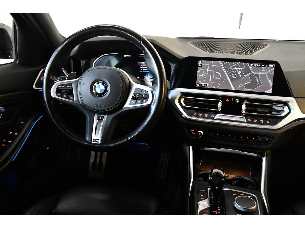 BMW 3-serie 330e M-pakket, Applecarplay, Sfeerverlichting 8