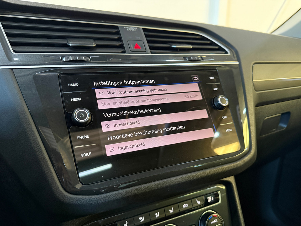 Volkswagen Tiguan 1.5 TSI ACT Highline Business R, Pano, HUD, FULL 10