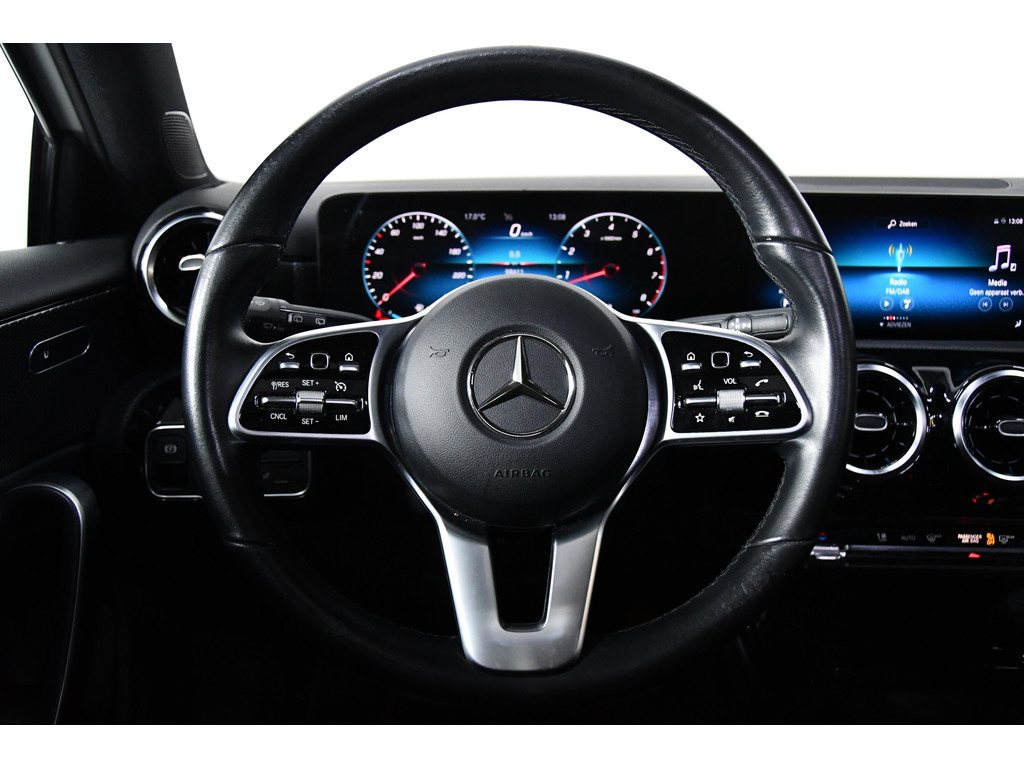 Mercedes-Benz A-klasse 250 Sport, Pano, Applecarplay 10