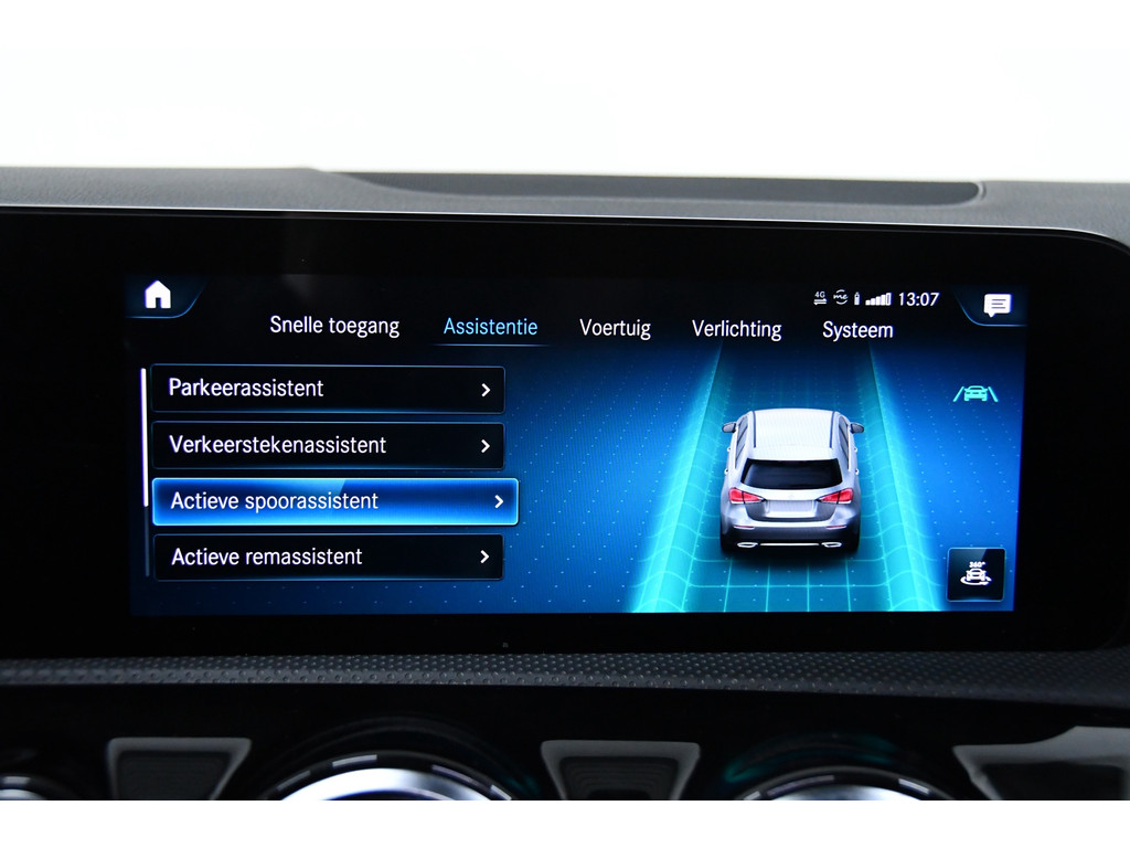 Mercedes-Benz A-klasse 250 Sport, Pano, Applecarplay 21