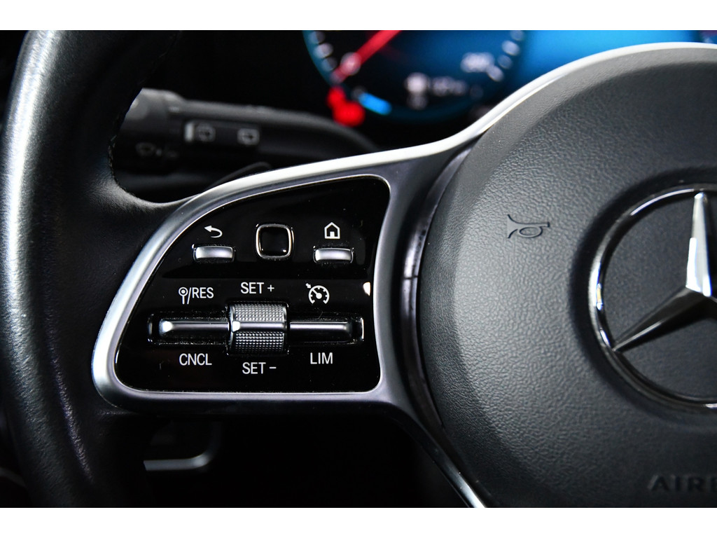 Mercedes-Benz A-klasse 250 Sport, Pano, Applecarplay 9