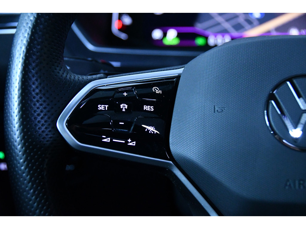 Volkswagen TIGUAN 1.4 TSI eHybrid R-Line Business+ 360, Pano 10