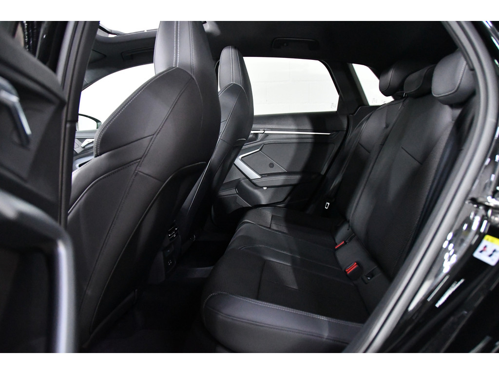 Audi A3 Sportback 35 TFSI S-edition 3x S-Line, Pano, Cam, AppleCP 5
