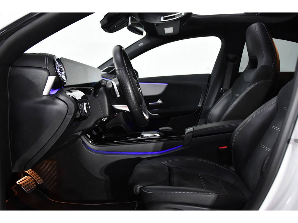 Mercedes-Benz CLA-klasse 250 e Business Solution Luxury Limited 4