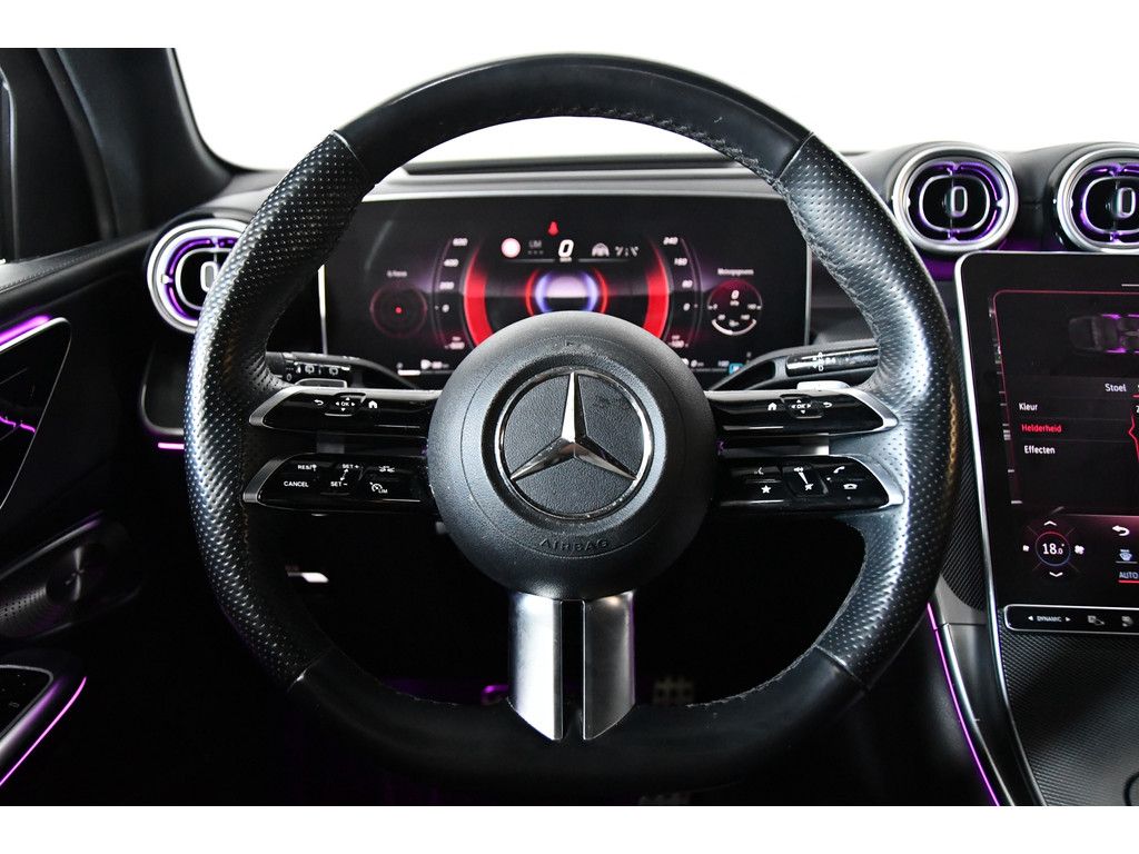 Mercedes-Benz GLC-klasse 300e 4MATIC AMG Line*Pano*Luchtvering*memory*4 wiel-besturing 13