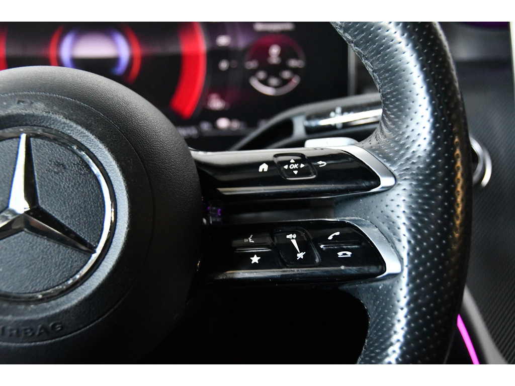 Mercedes-Benz GLC-klasse 300e 4MATIC AMG Line*Pano*Luchtvering*memory*4 wiel-besturing 14