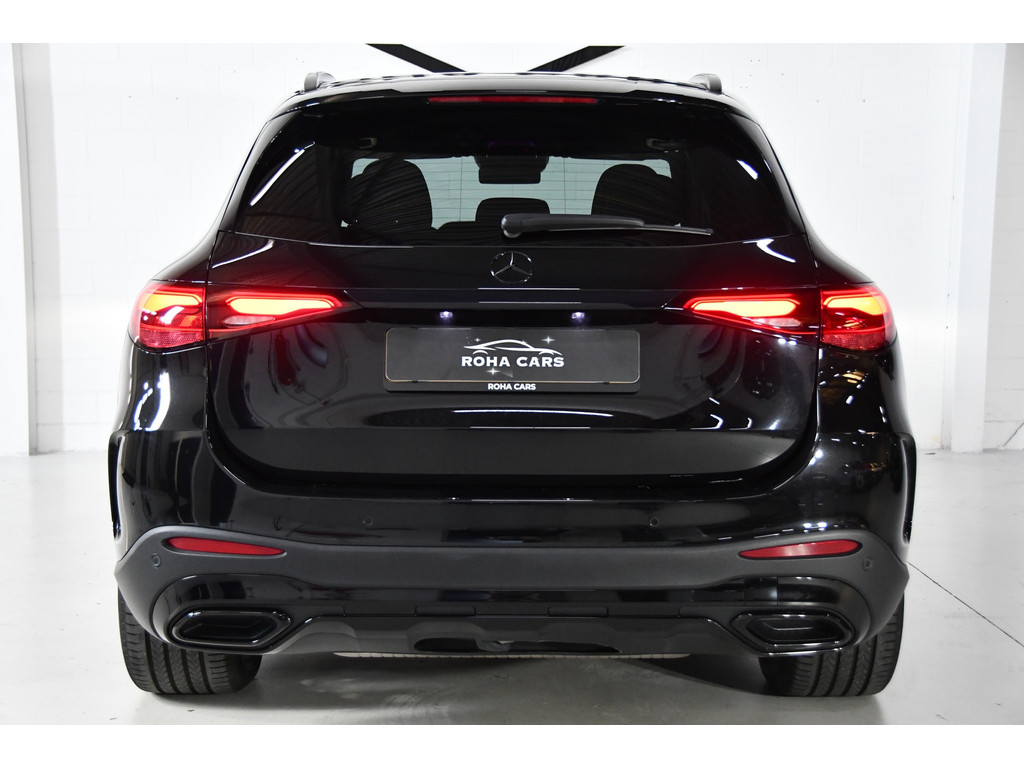 Mercedes-Benz GLC-klasse 300e 4MATIC AMG Line*Pano*Luchtvering*memory*4 wiel-besturing 20
