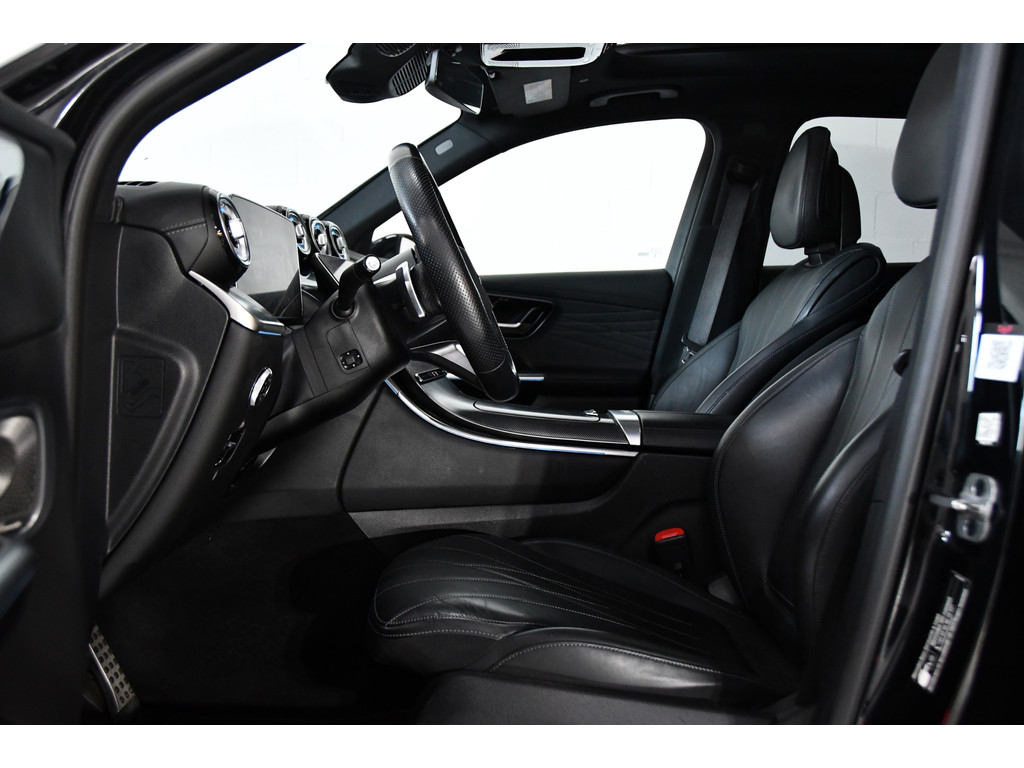 Mercedes-Benz GLC-klasse 300e 4MATIC AMG Line*Pano*Luchtvering*memory*4 wiel-besturing 4
