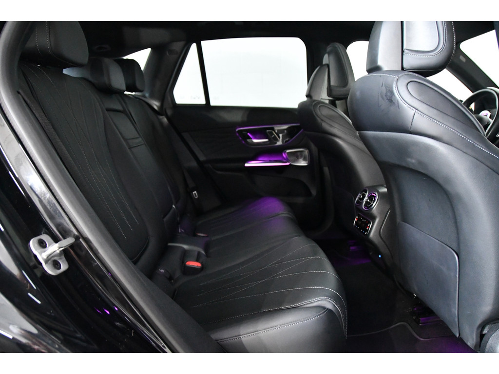 Mercedes-Benz GLC-klasse 300e 4MATIC AMG Line*Pano*Luchtvering*memory*4 wiel-besturing 6