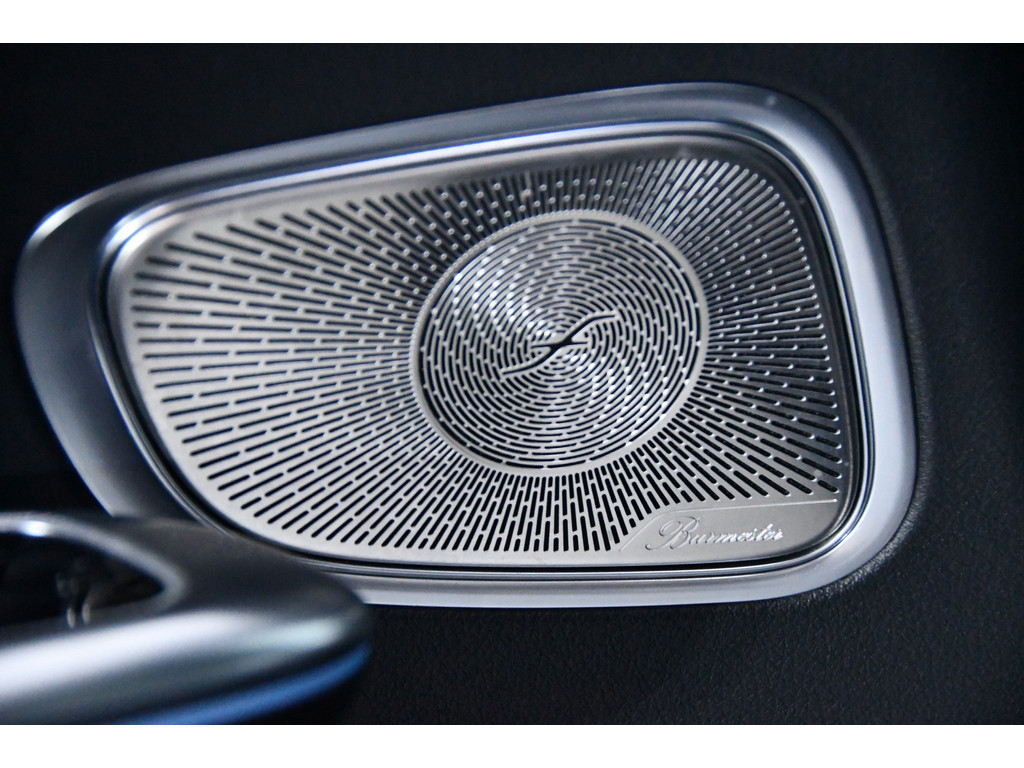 Mercedes-Benz GLC-klasse 300e 4MATIC AMG Line*Pano*Luchtvering*memory*4 wiel-besturing 9