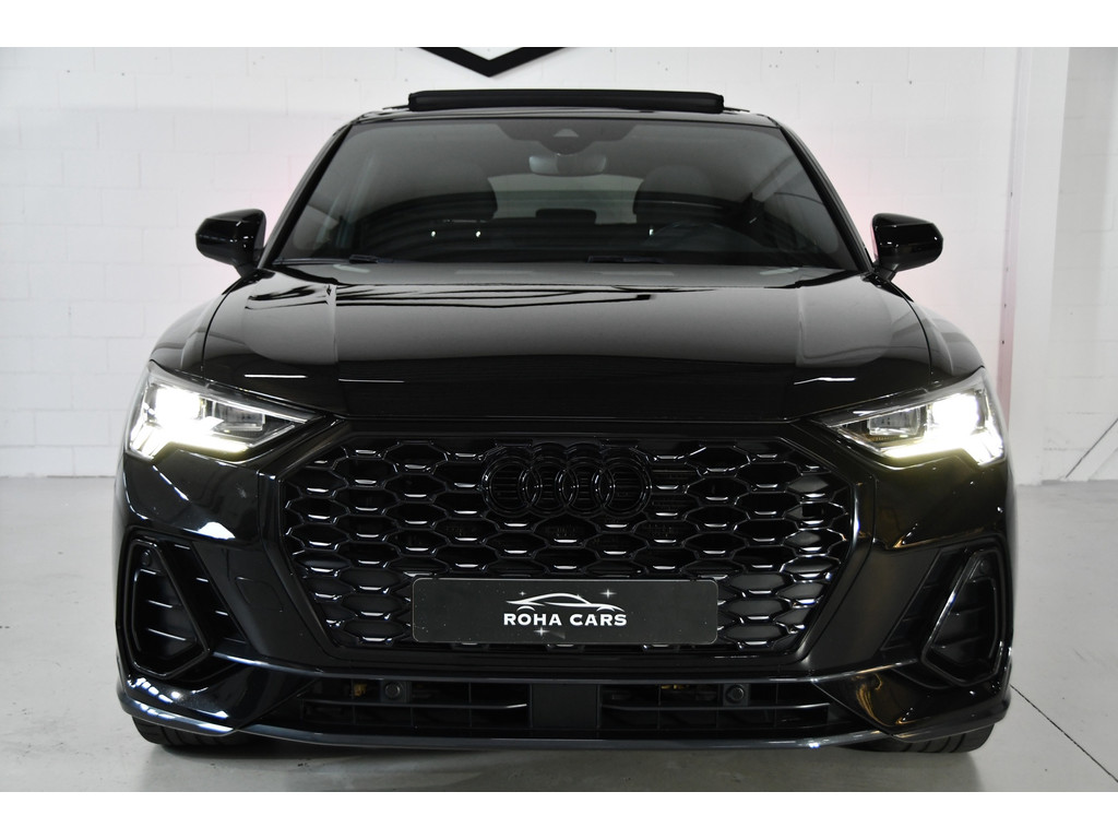 Audi Q3 SPORTBACK 35 TFSI S-line, Pano, Side assist, Blackline 24