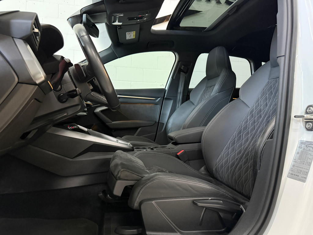 Audi A3 35 TFSI S-Line*Pano*Sonos*Camera*Matrix 10