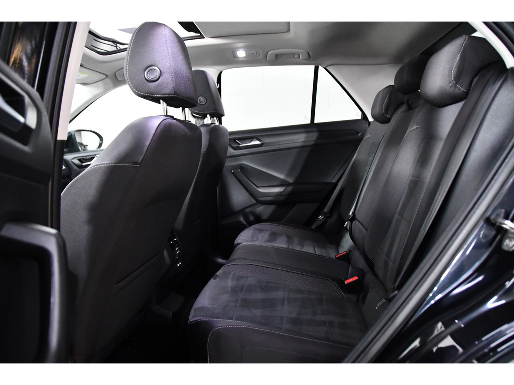 Volkswagen T-roc 1.5 TSI Highline*Pano*Blindspot*keyless 5
