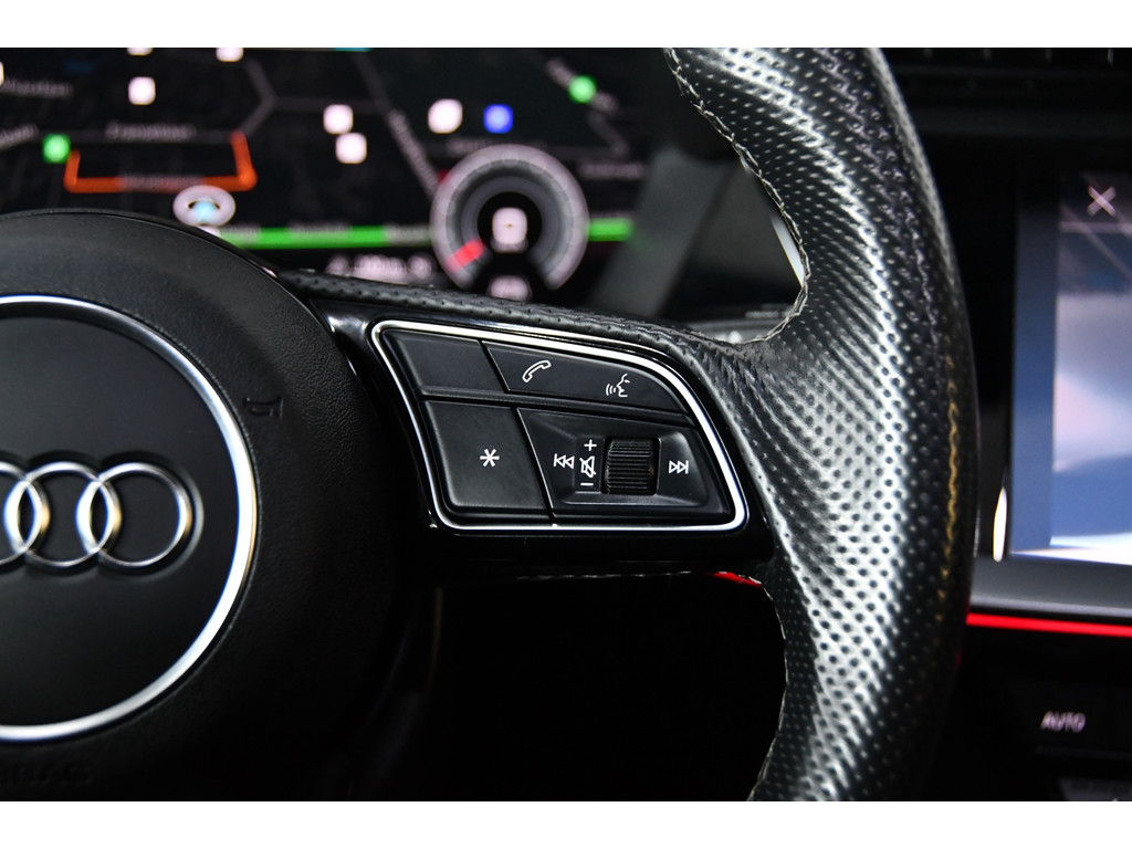Audi A3 SPORTBACK 35 TFSI 3x S-line edition, Pano, B&O, Cam 11