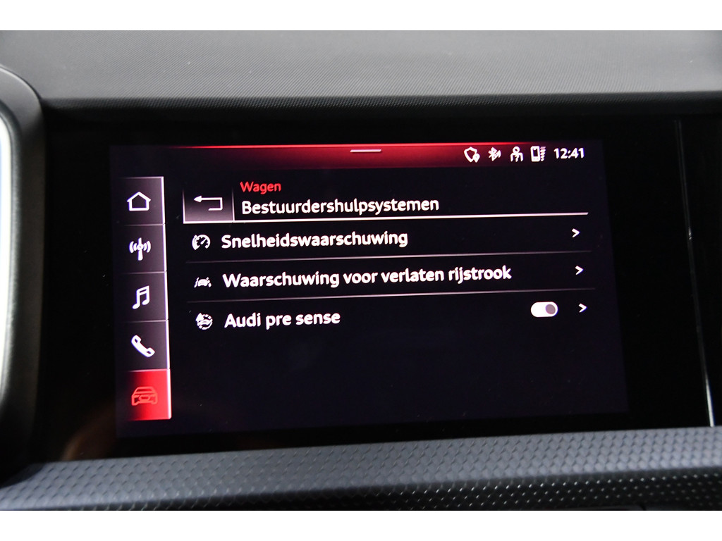 Audi A1 citycarver 30 TFSI, Camera, CarPlay, Automaat 20