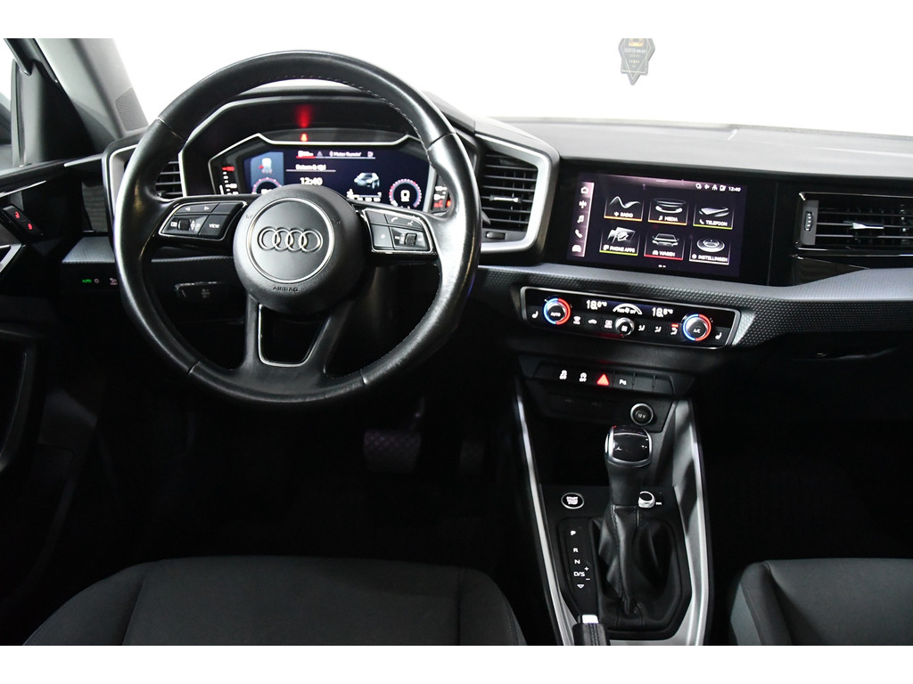 Audi A1 citycarver 30 TFSI, Camera, CarPlay, Automaat 9