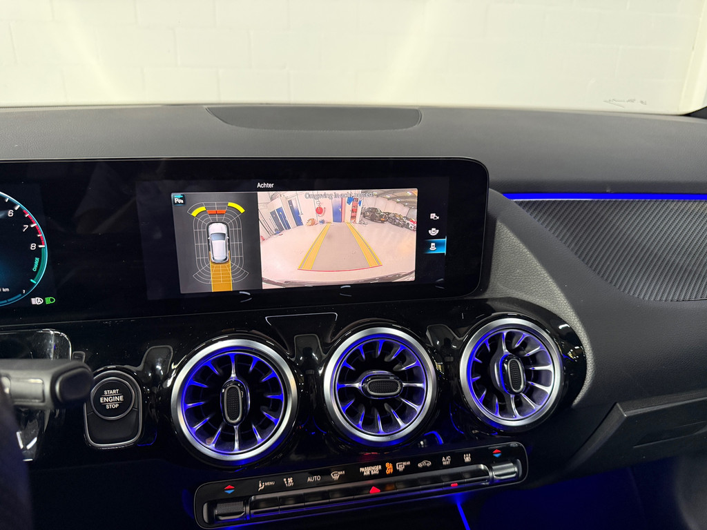 Mercedes-Benz GLA-klasse 250 e Business Solution AMG Limited*Pano*sfeer*keyless 19