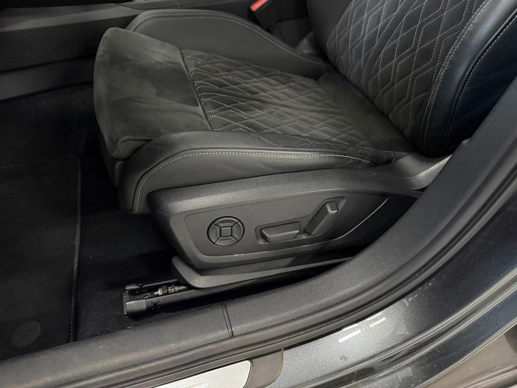 Audi A3 Sportback 2.0 TFSI S3 quattro Edition One Pano*Matrix*B&O 12