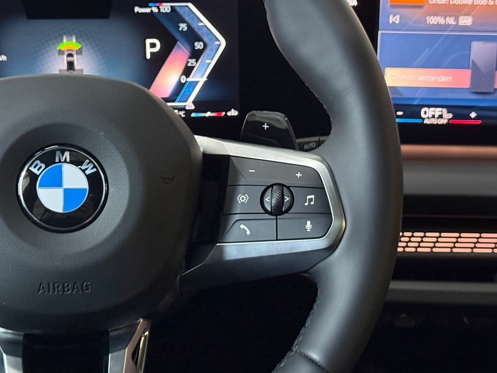 BMW 1-serie 120i pano*Side-assist*led*keyless 15