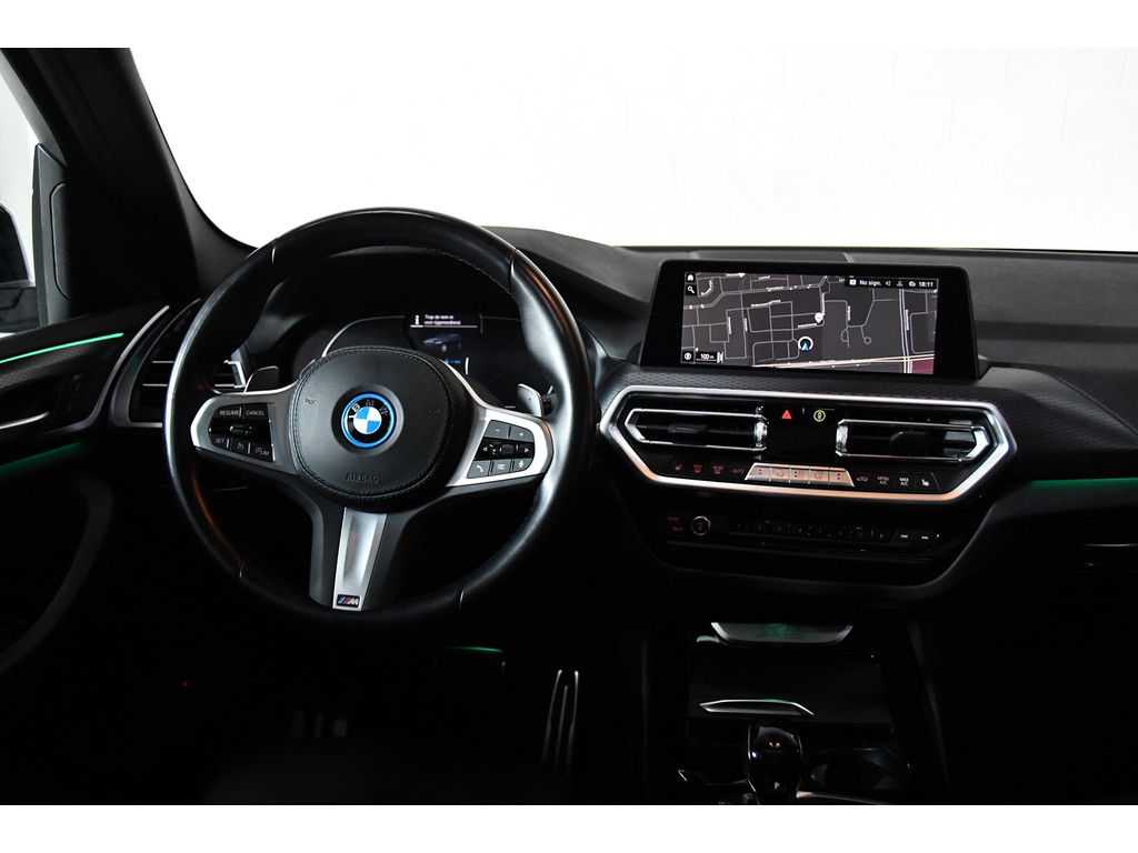 BMW X3 XDRIVE30E Pano*side-assist*Keyless 9