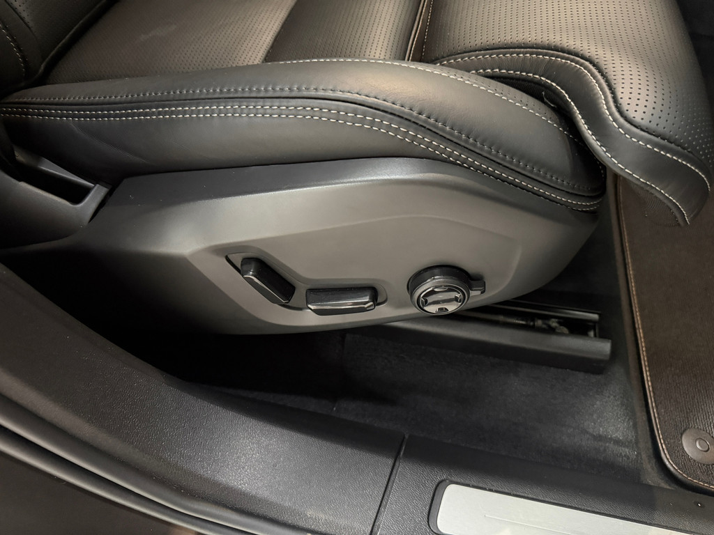 Volvo XC60 2.0 T6 Plug-in hybrid AWD Plus Bright*360 Camera*stoelverwarming*Pano*BOMVOL* 11