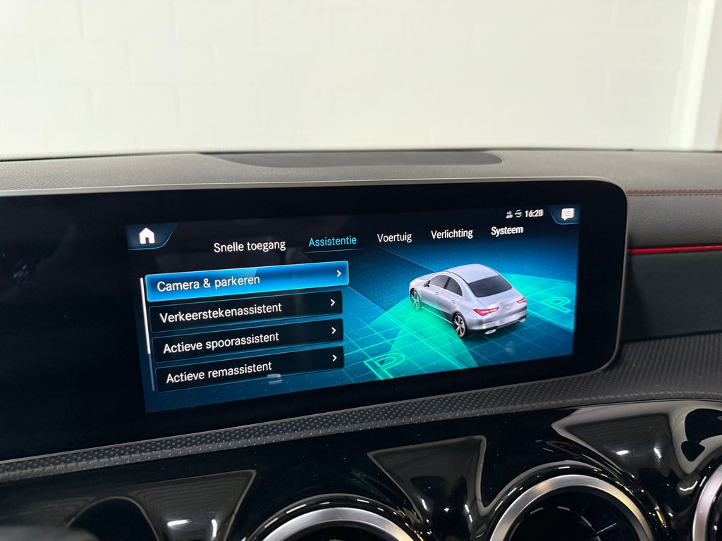 Mercedes-Benz CLA-klasse 200 AMG *Pano*Trekhaak-elek*Cam 15