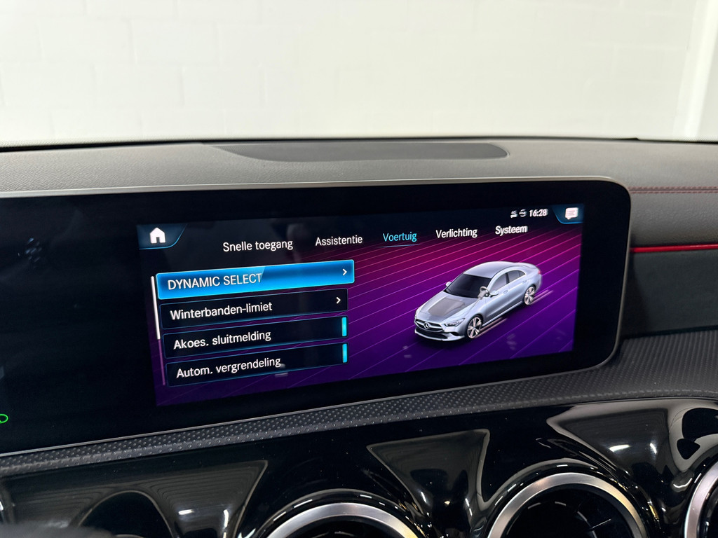 Mercedes-Benz CLA-klasse 200 AMG *Pano*Trekhaak-elek*Cam 22