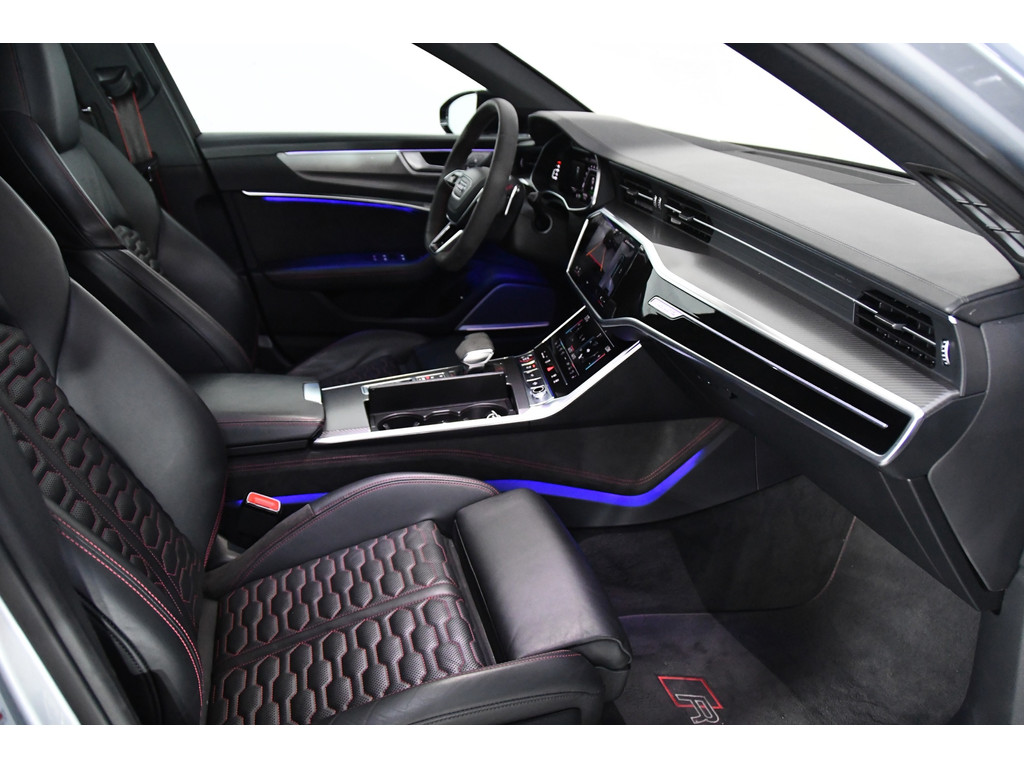 Audi A6 Avant RS6 quattro, Pano,Keram,HUD,Downpipe,Softclose 7