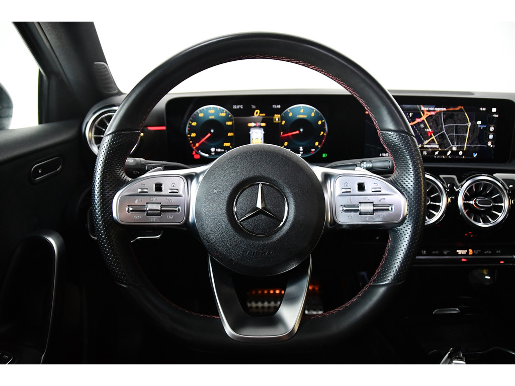 Mercedes-Benz A-klasse 180 Business Solution AMG Pano,Burmester,Sfeer 12