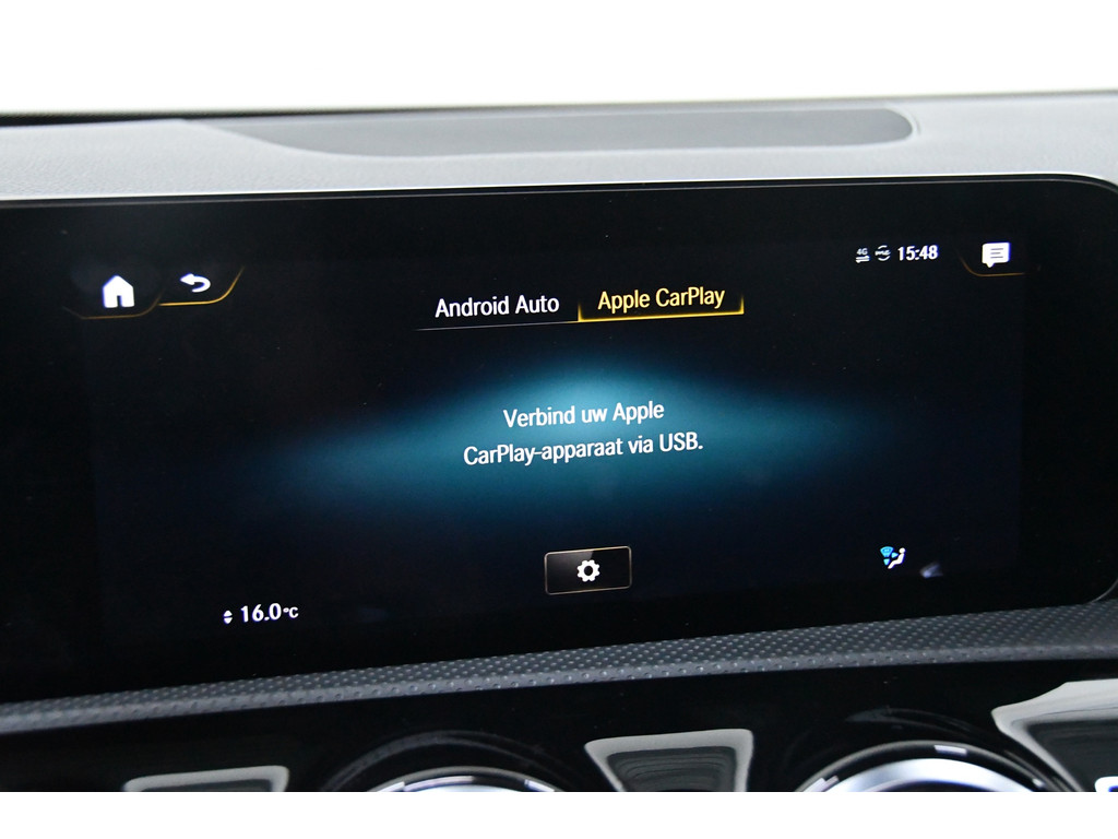 Mercedes-Benz A-klasse 180 Business Solution AMG Pano,Burmester,Sfeer 19
