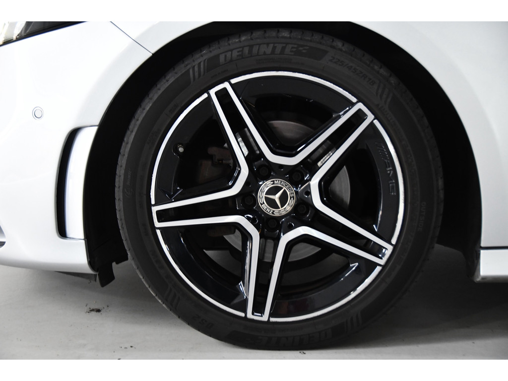 Mercedes-Benz A-klasse 180 Business Solution AMG Pano,Burmester,Sfeer 2