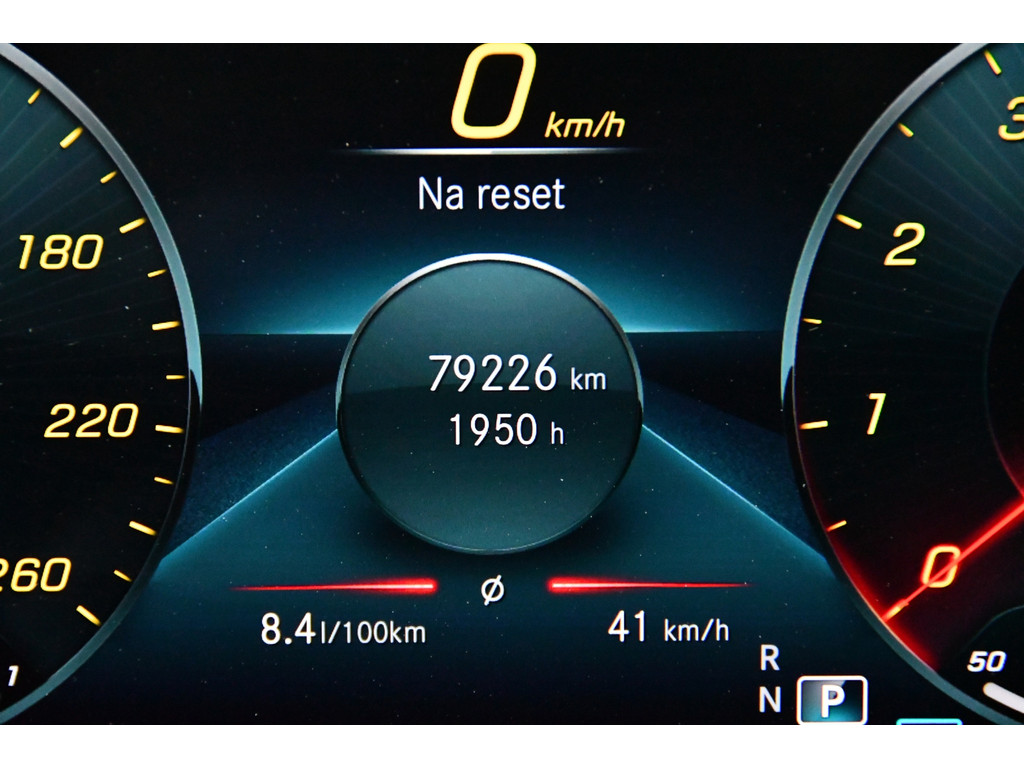 Mercedes-Benz A-klasse 180 Business Solution AMG Pano,Burmester,Sfeer 23