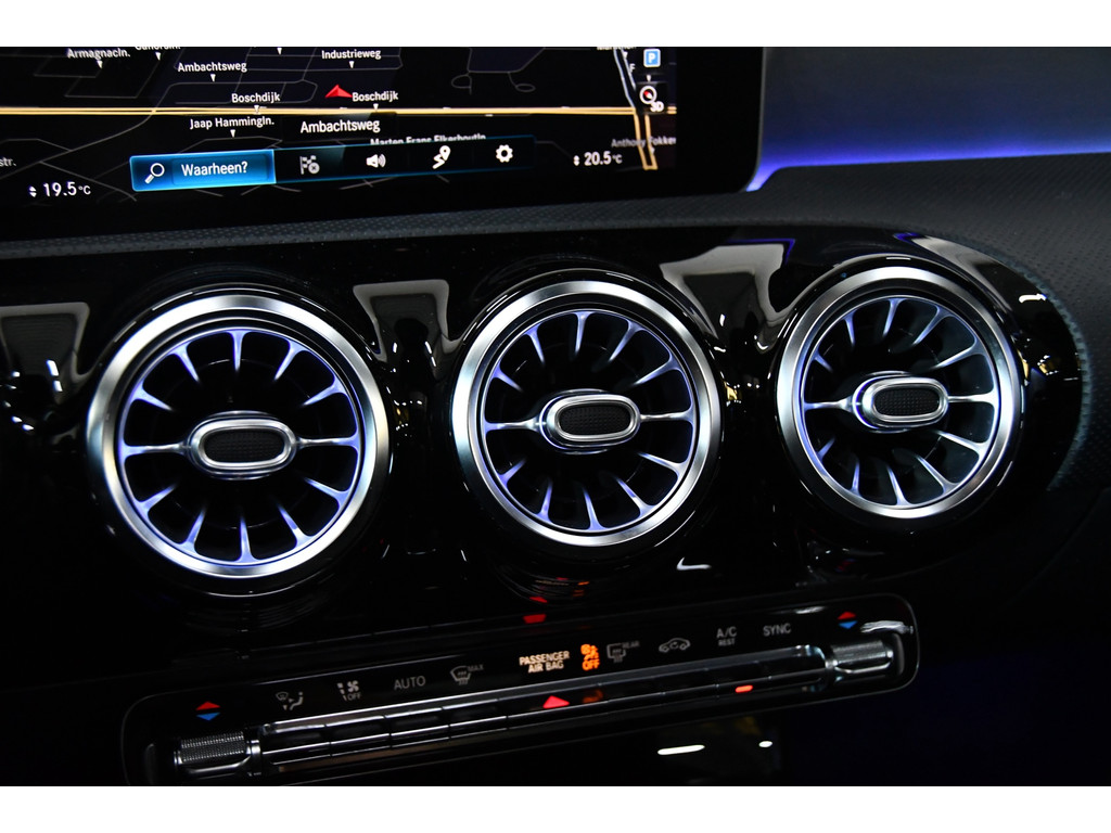 Mercedes-Benz A-klasse 200 Business Solution AMG, BOMVOL,Pano,Sfeer,Burmester 17