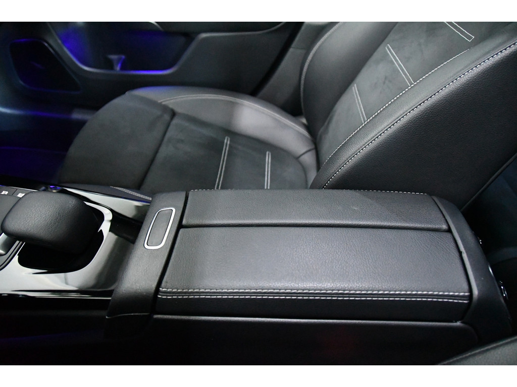 Mercedes-Benz A-klasse 250 e AMG Limited, FULL OPTIONS,Pano,HUD,Sfeer 23