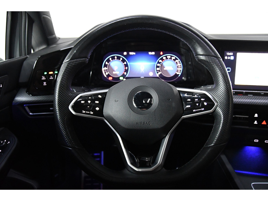 Volkswagen Golf 1.5 eTSI R-Line Pano, Sfeer, AppleCarplay 10