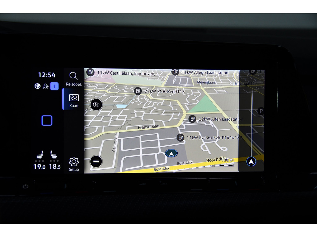 Volkswagen Golf 1.5 eTSI R-Line Pano, Sfeer, AppleCarplay 15