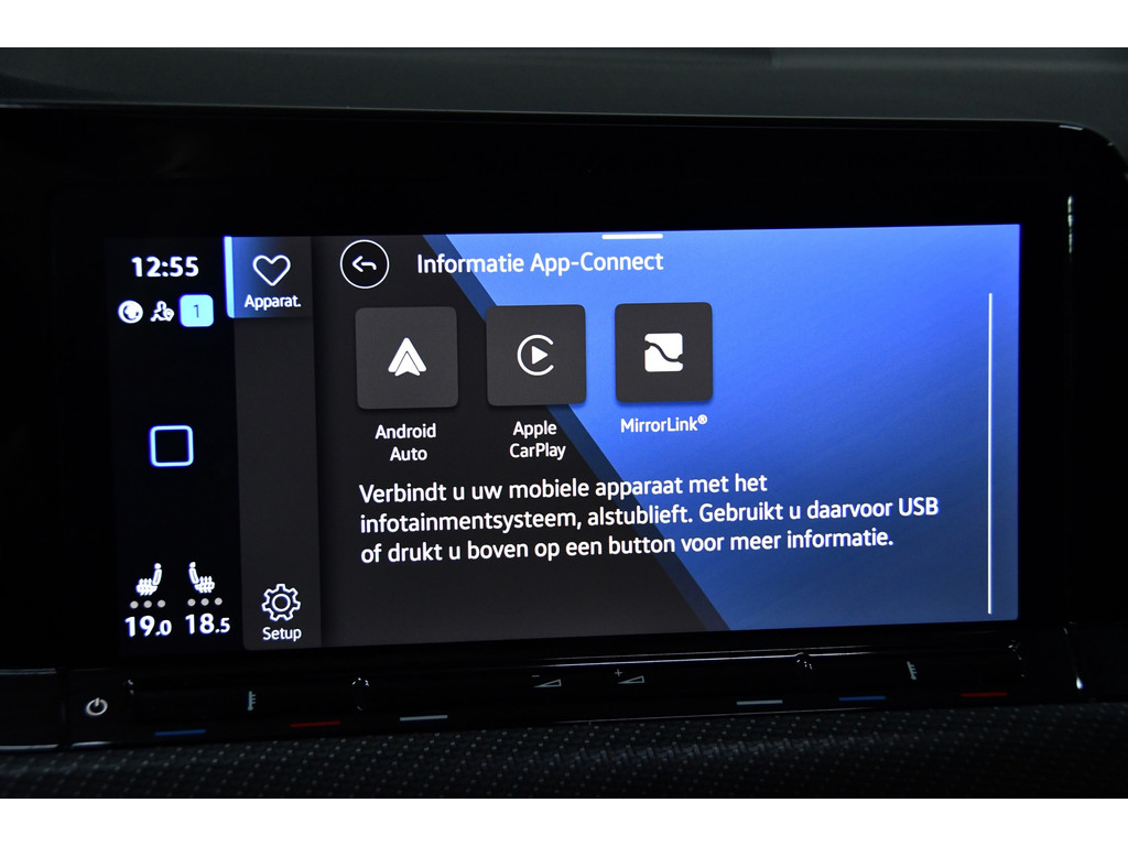Volkswagen Golf 1.5 eTSI R-Line Pano, Sfeer, AppleCarplay 16