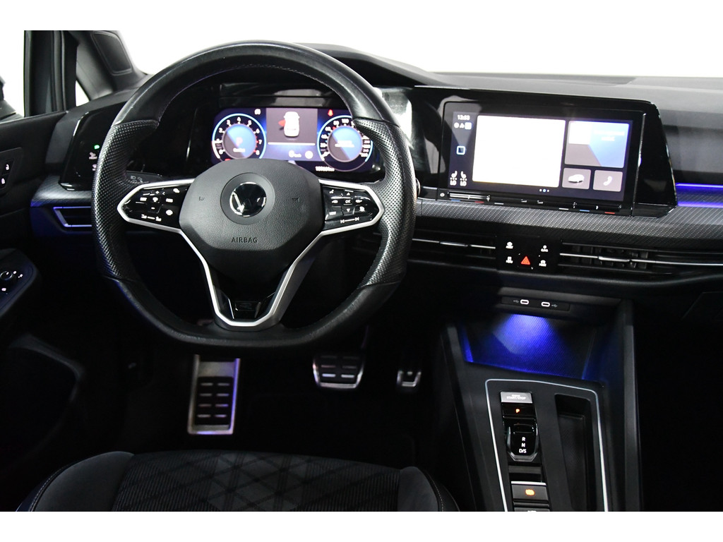 Volkswagen Golf 1.5 eTSI R-Line Pano, Sfeer, AppleCarplay 8