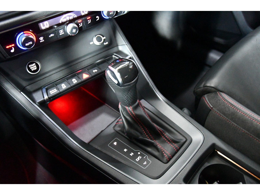 Audi Q3 Sportback 35 TFSI S-Line Pano, Blackline, Camera 17