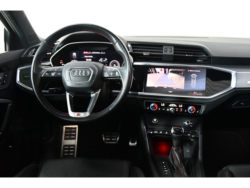 Audi Q3 Sportback 35 TFSI S-Line Pano, Blackline, Camera 9